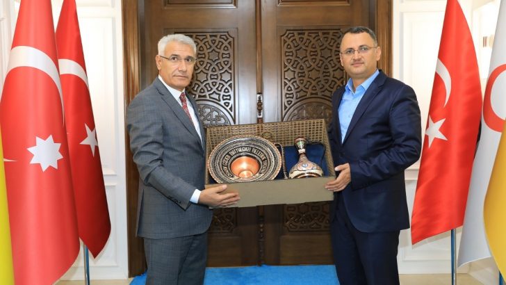 AK Partili Kaçar’a prestij projeler anlatıldı