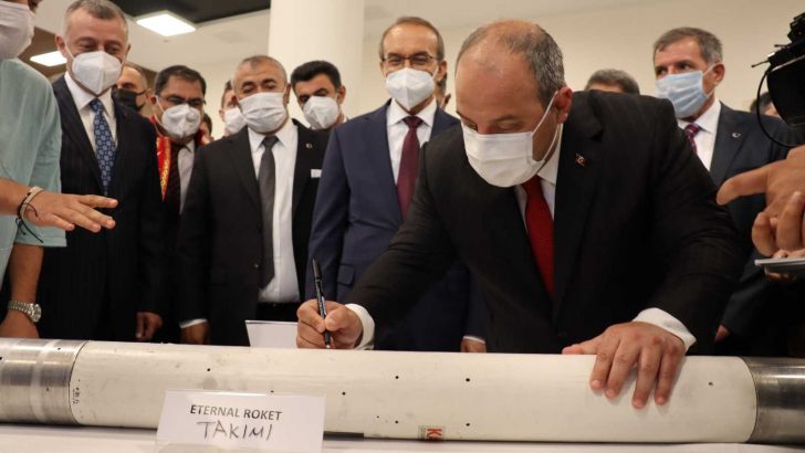 Bakan Varank, akademisyenlere seslendi