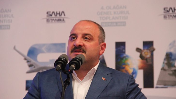 Bakan Varank’tan CHP’ye tepki: “Madem Yunanistan’ın tezlerini savunuyorsunuz gidin Yunanistan’da siyaset yapın”