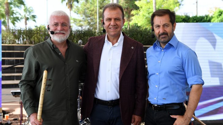 Başkan Seçer: “Mersin hem sanatın hem de sanatçının kenti olsun istiyoruz”