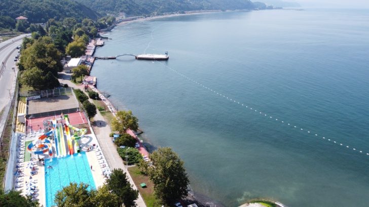 Batı Karadeniz’in en çok rağbet gören plajı oldu