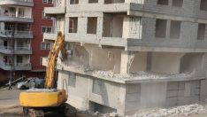 Batman’da kaçak binalar yıkılıyor