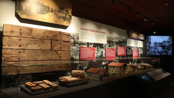 Bir şehrin hikayesi tarihi binada sergileniyor