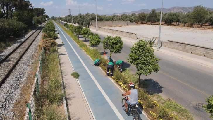 Bisiklet yolu güzelleşiyor