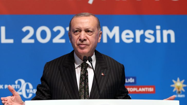 Cumhurbaşkanı Erdoğan: “En temel belediye hizmetlerini yerine getiremeyen bir beceriksizlikle karşı karşıyayız”