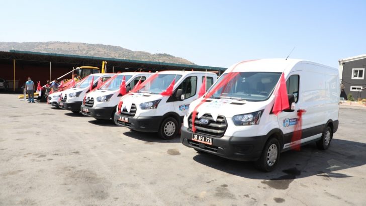 Daha seri hizmet için Melikgazi 10 adet araç satın aldı