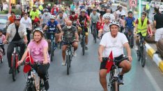 Efeler sağlıklı ulaşım için pedal çevirdi
