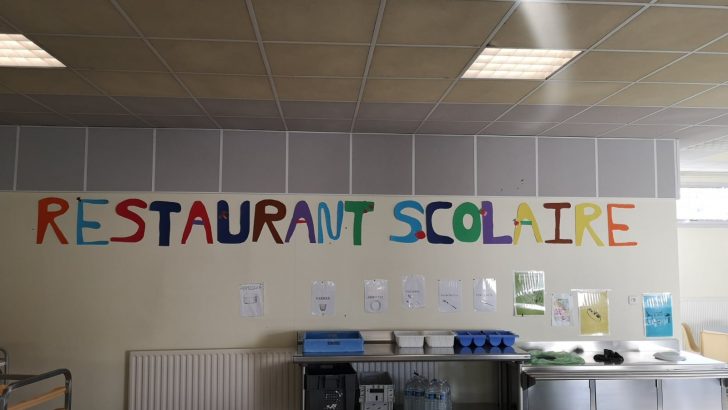 Fransa’da yemekhane ücreti ödenmeyen 7 yaşındaki çocuk zabıtayla eve gönderildi