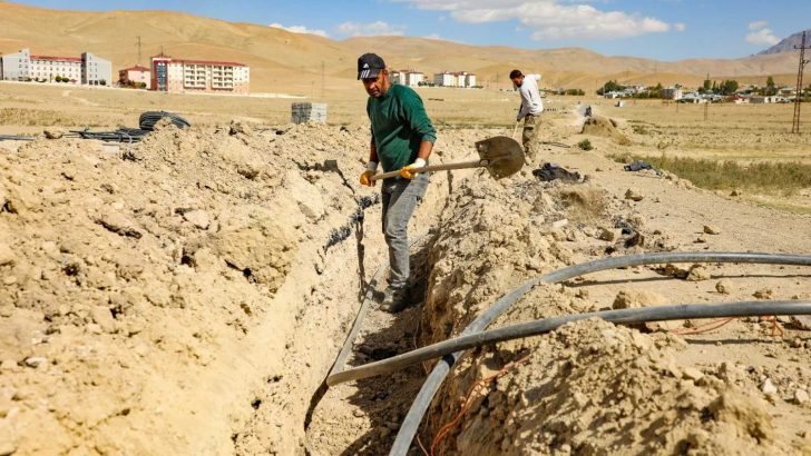 Gürpınar Belediyesi ‘Hastane Yolu’ projesinin startını verdi