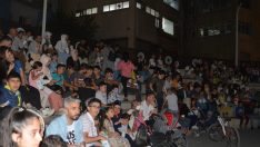 Hakkari’de açık hava sineme günlerine yoğun ilgi