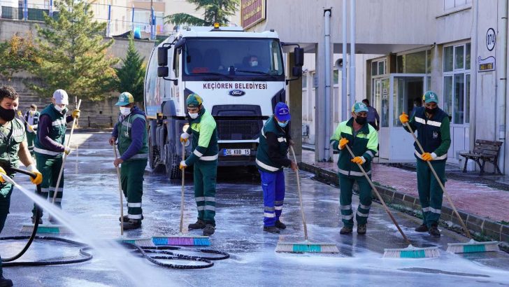 Keçiören’de hastane temizlik timi iş başında