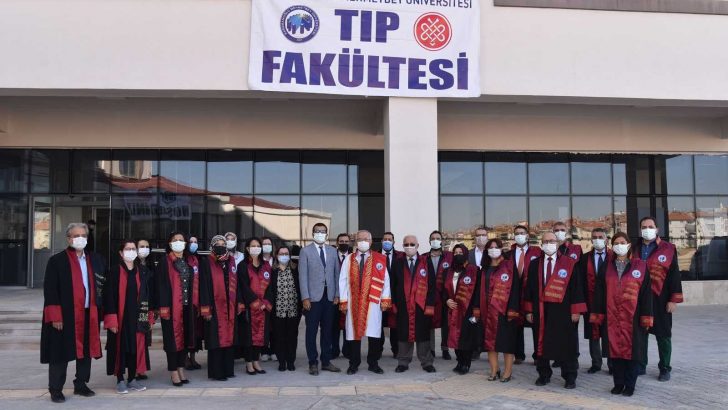 KMÜ Tıp Fakültesi ilk öğrencileri ile eğitime başladı