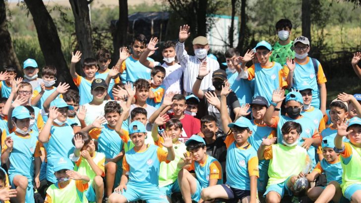 Kocasinan’ın yaz kursları finali Başkan Çolakbayrakdar ile yapıldı