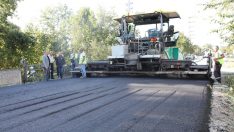 Köylerde asfalt çalışmaları devam ediyor