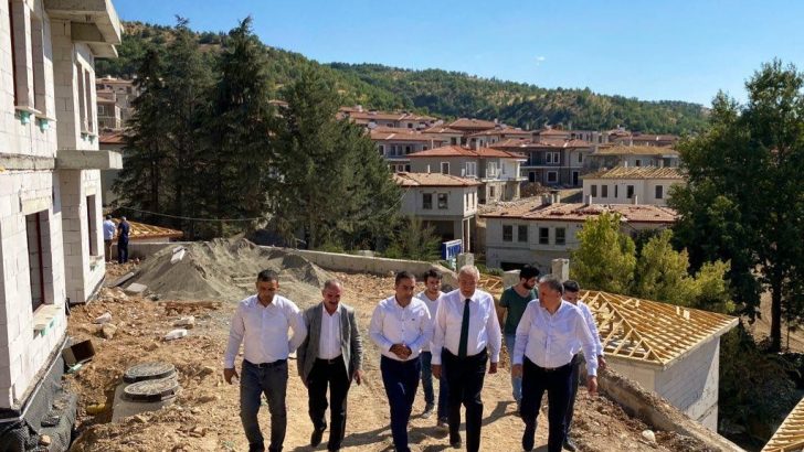 Milletvekili Kahtalı, Gökçe’deki deprem konutlarını inceledi