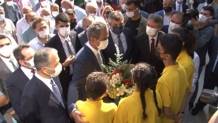 Milli Eğitim Bakanı Mahmut Özer: “Dijital platformlardan destek almaya devam edeceğiz”