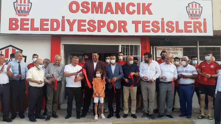 Osmancık’ta yapımı tamamlanan belediyespor sosyal tesisleri hizmete açıldı