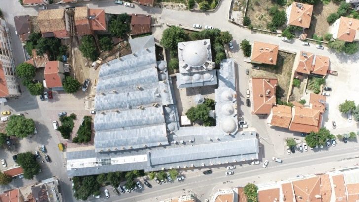 Osmanlı yadigarı külliye hizmet vermeye devam ediyor