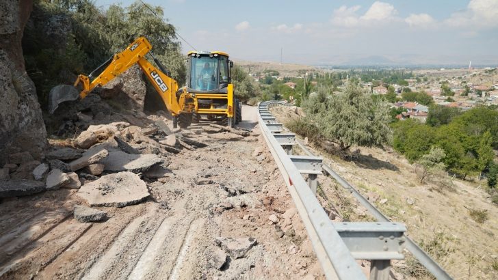 Yeşilyurt Caddesi yenileniyor