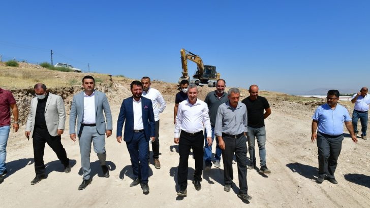 Yeşilyurt’ta alternatif güzergahlar trafik akışını rahatlatıyor