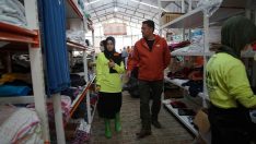 Afet bölgesinde selden zarar gören 14 binden fazla aileye yardım ulaştırıldı