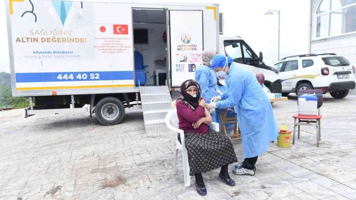 Altınordu’da mobil sağlık tarama aracı aşılama için hizmette