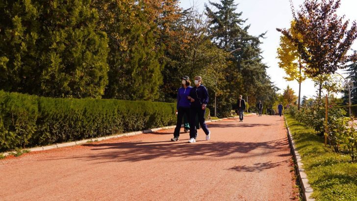 Atatürk Botanik Bahçesi sonbaharı selamlıyor