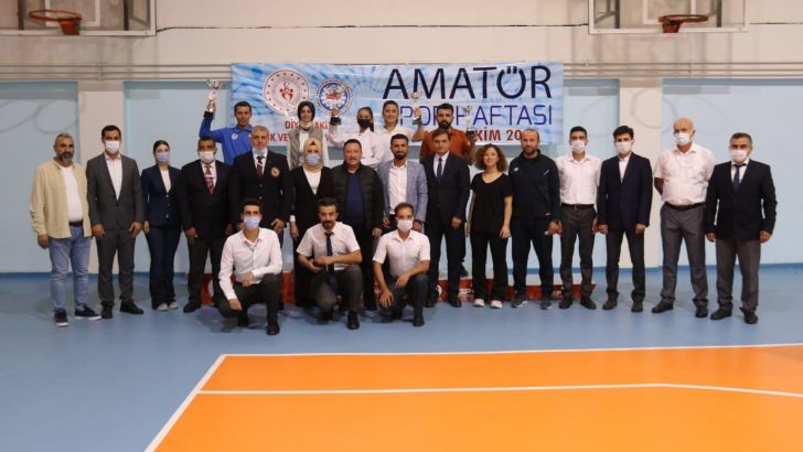 Bağlar Belediyesi karate şampiyonasına ev sahipliği yaptı