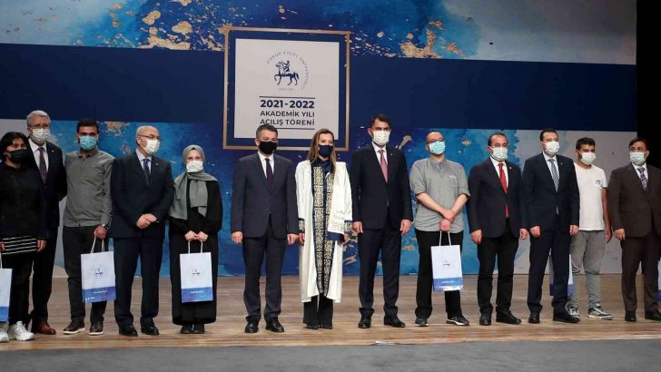 Bakan Pakdemirli: “Elektrikli traktör ile yüzde 80-90 yakıt tasarrufu sağlanacak”