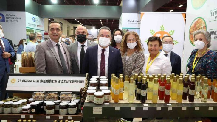 Başkan Böcek:“Üreticinin ve alın terinin yanında olmaya devam edeceğiz”