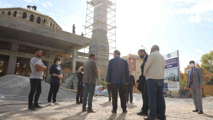 Başkan Palancıoğlu Dursun Koca Cami’nin inşaatını inceledi