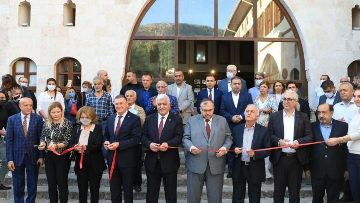 Başkan Savaş: “Hatay’ın geçmişini geleceğe taşıyacağız”