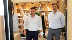Başkan Yücel, ALKÜ Gençlik Hizmetleri Birimi’ndeki çalışmaları inceledi