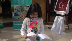 Diş sağlığına dikkat çekmek için çocuklara boyama kitabı dağıtıldı