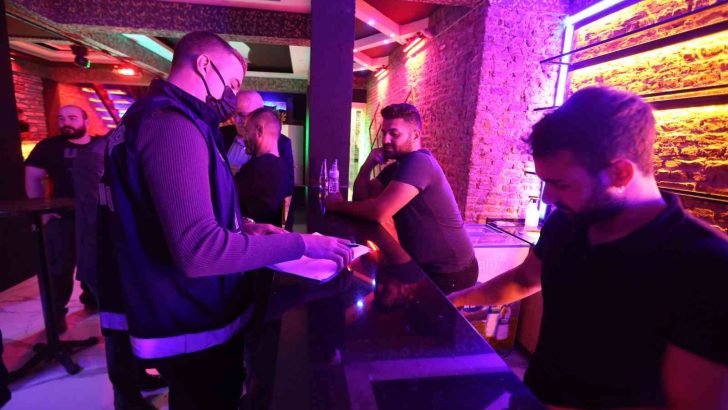 Efeler Zabıtası’ndan gece denetimi