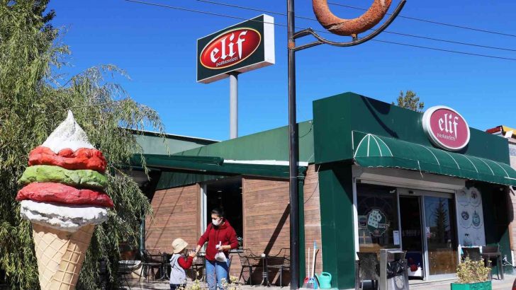 Elif pastaneleri 4 şubesiyle vatandaşlara hizmet veriyor