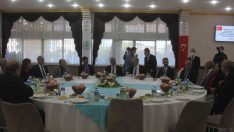 Erzincan’da 19 Ekim Muhtarlar Gününe yönelik kutlama yemeği verildi