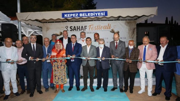 Kepez’in 3. Sahaf Festivali kapılarını açtı
