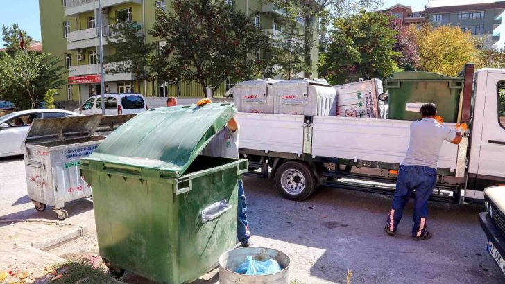Meram’da çöp konteynerleri yenileniyor