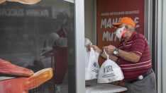 Mersin’de mahalle mutfaklarından 200 bin yemek ailelere ulaştı