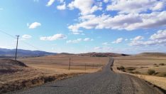 Özel İdare Çiçekdağı ilçesinde yol yapım çalışmalarını sürdürüyor