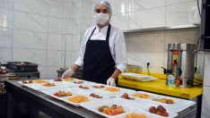 Pandemide maske üreten lise, şimdi de yemek üretimi yapıyor
