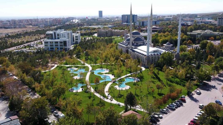 Selçuklu Belediyesinin SÜ kampüsünde yaptığı Merve Mercan Parkı tamamlandı