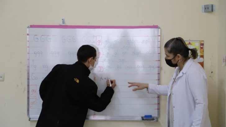 Son 3 yılda 10 bin 929 tutuklu ve hükümlü okuma yazma öğrendi