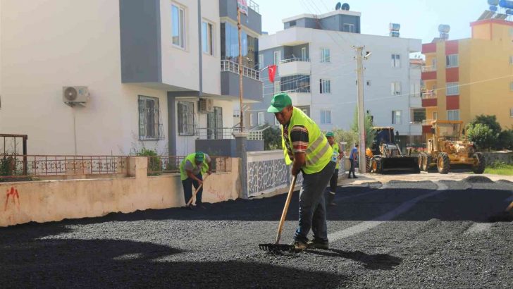 Toroslar’da asfalt çalışması sürüyor