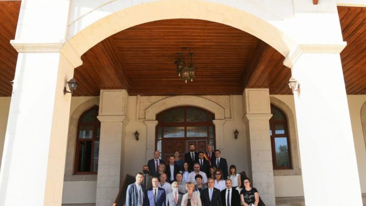 Vali Yazıcı, Kaleiçi Festival Heyeti ile bir araya geldi