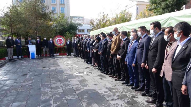 Van’da ’Muhtarlar Günü’ kutlandı