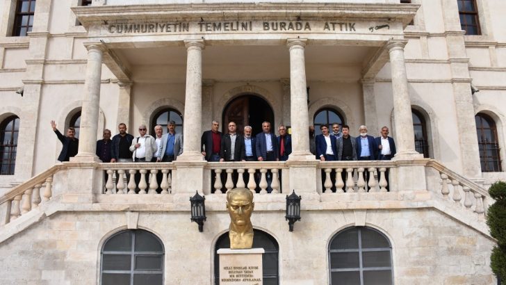 Yeşilyurt muhtarları Sivas’ta kampa girdi