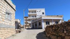 Yıllar önce göç etmek zorunda kaldıkları köy terörden arındırılınca geri dönüşler başladı