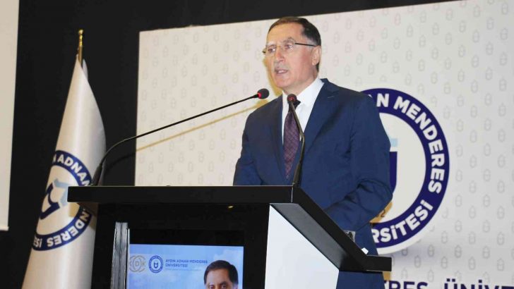 ADÜ’lü öğrencilere seslenen Kamu Başdenetçisi Şeref Malkoç: “2023 Türkiye’sinin yöneticileri olacaksınız”
